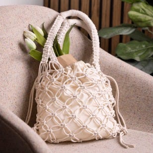 Collagefoto - Macrame-boodschappentas