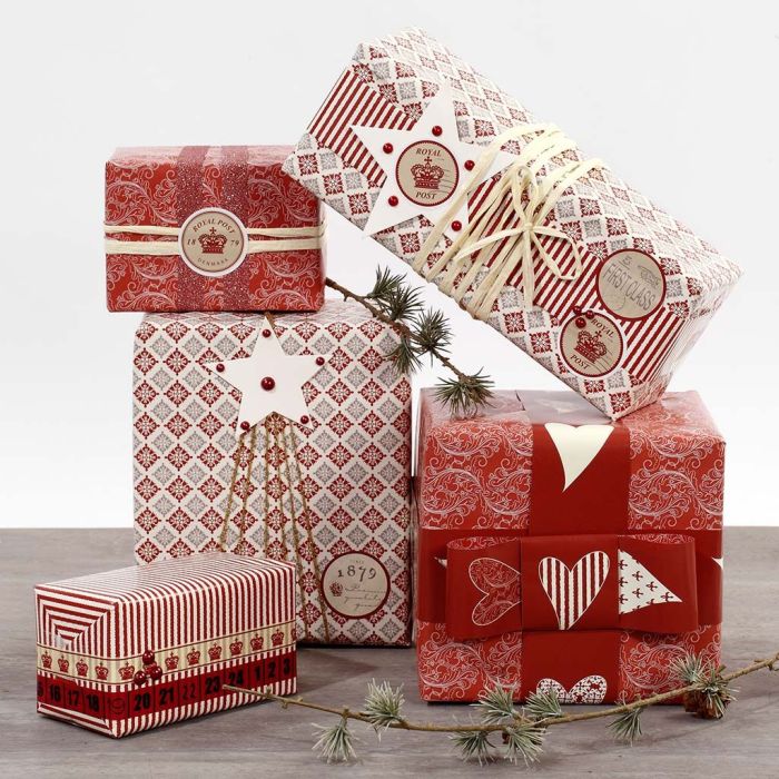 Ingepakt in rood en wit cadeaupapier