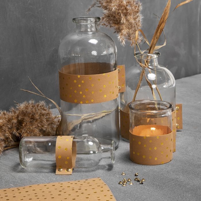 Apothekersflessen en kandelaars met Faux Leather papier met stippen