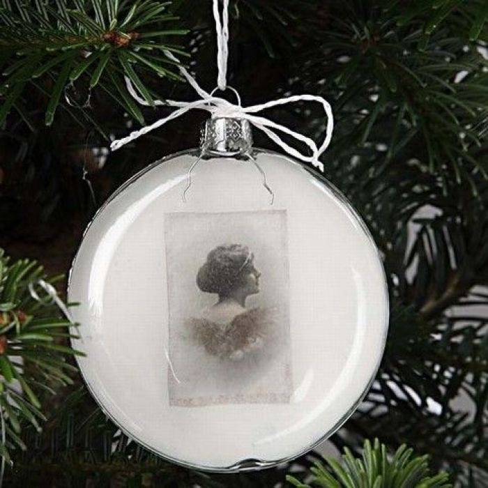 Platte kerstbal met decoupage