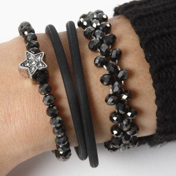 Armband van facetkralen met fashion links
