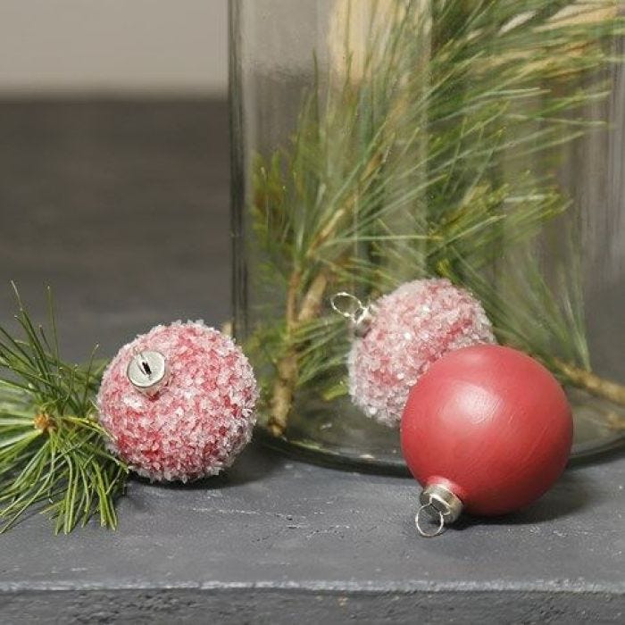 Terracotta ballen, geverfd en gedecoreerd met glitter