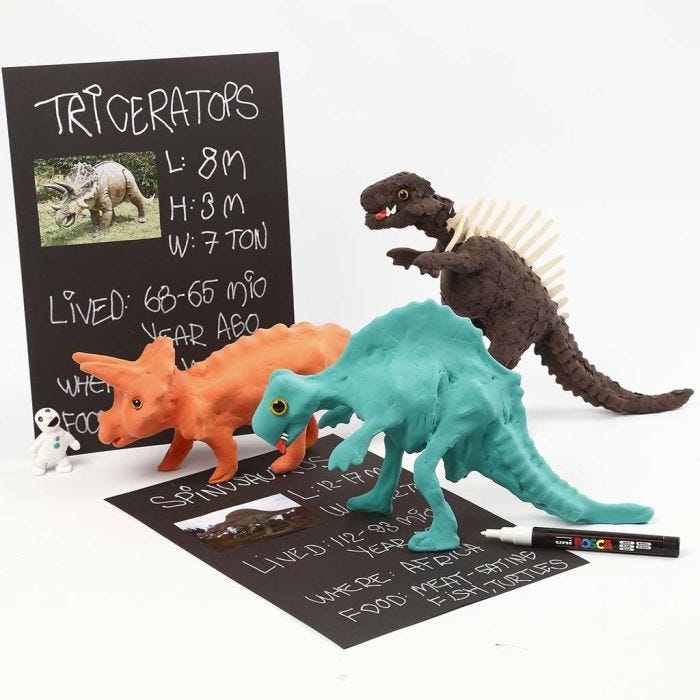 Een dinosaurus skelet bedekt met Silk Clay