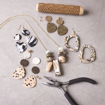 Starter hobbyset: Leer hoe u sieraden maakt met klei die u in de oven kunt bakken