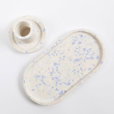 Hoe u terrazzo vlokken met hars giet 
