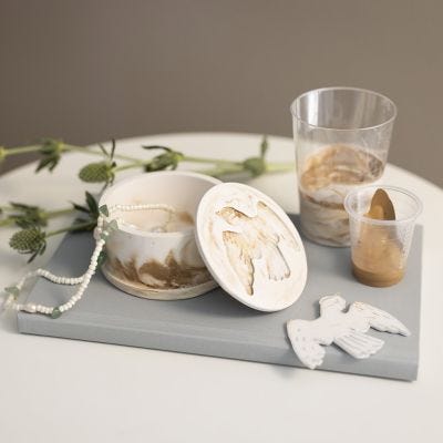Bakje met deksel van giethars