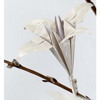 Lelie van origami
