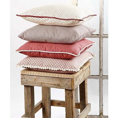 Kussens van Vivi Gade stof