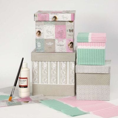 Grote dozen bedekt met decoupage papier