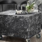 Een palletpodium met een terrazzo look