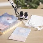 Afbeelding van handgeschept papier gekleurd met Art Aqua vloeibare aquarelverf