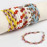 Armband van bloemen van rocailles