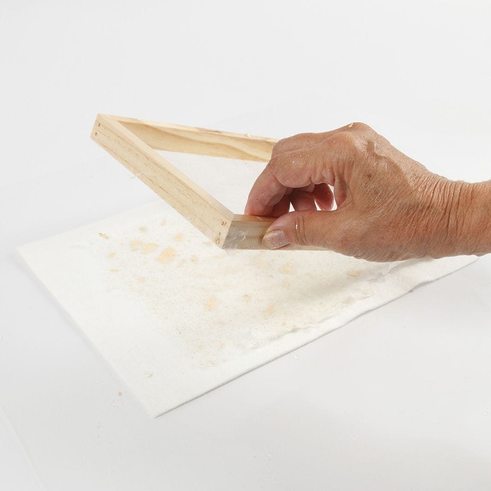 Hoe maak je handgeschept papier met glitter?