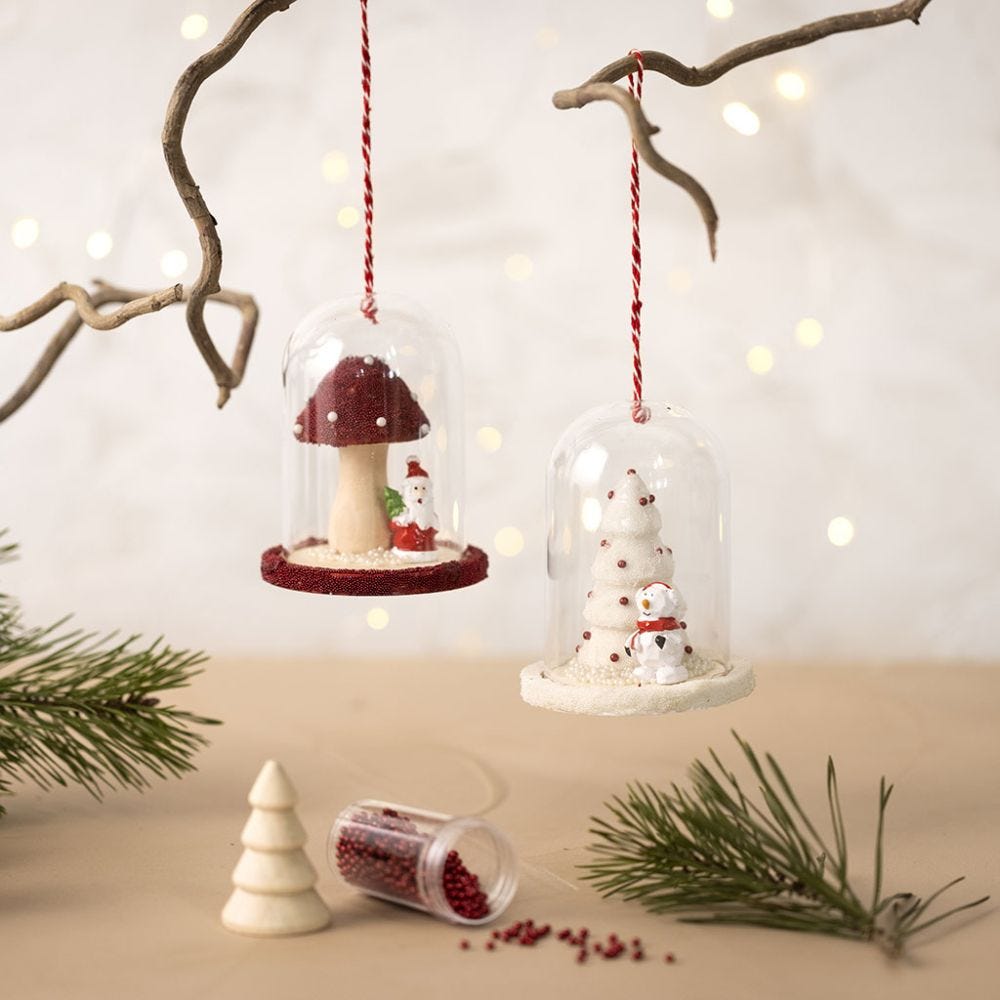 Kerstbel met minidecoraties